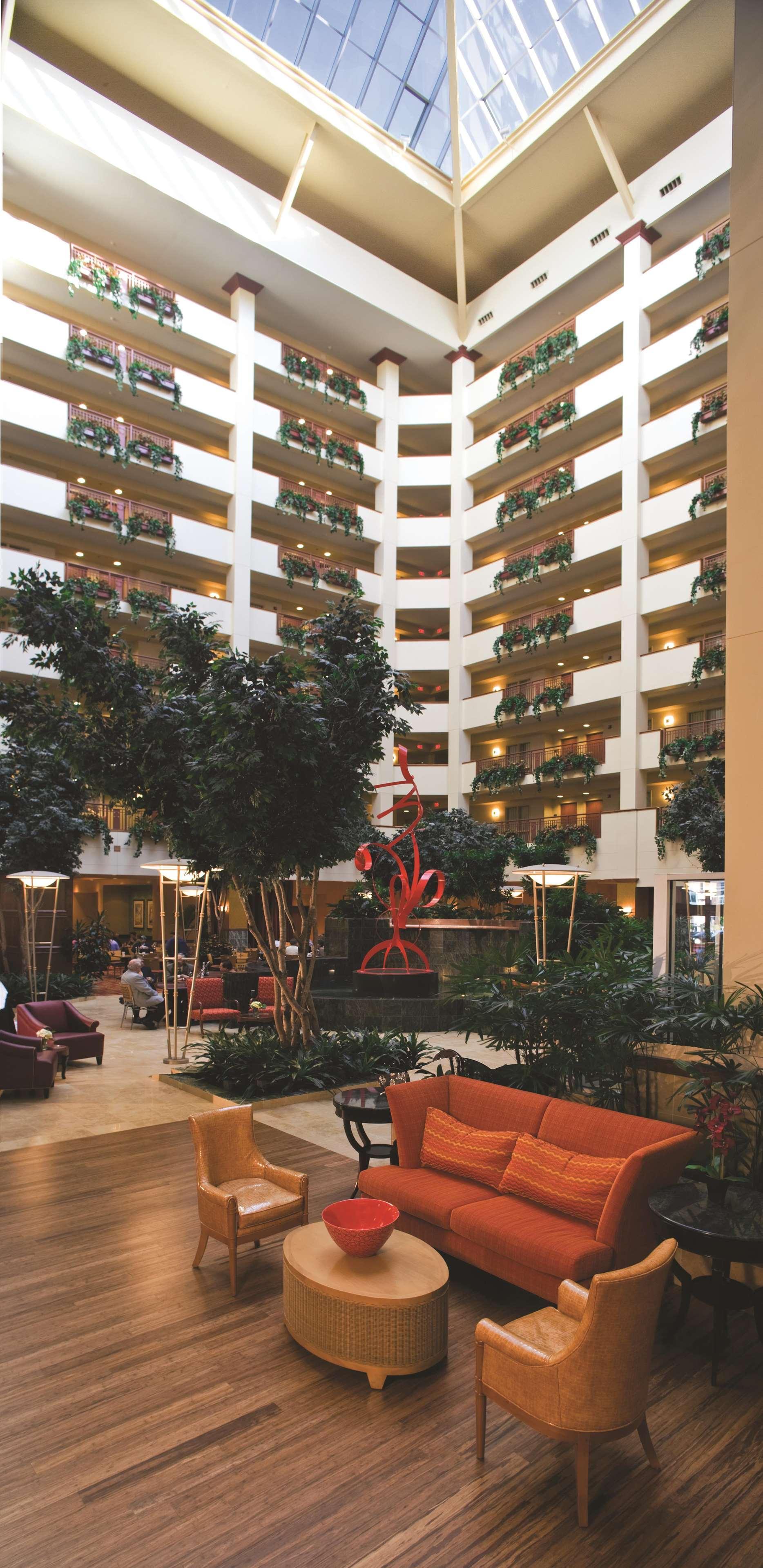 Embassy Suites Northwest Arkansas - Hotel, Spa & Convention Center Rogers Bagian luar foto