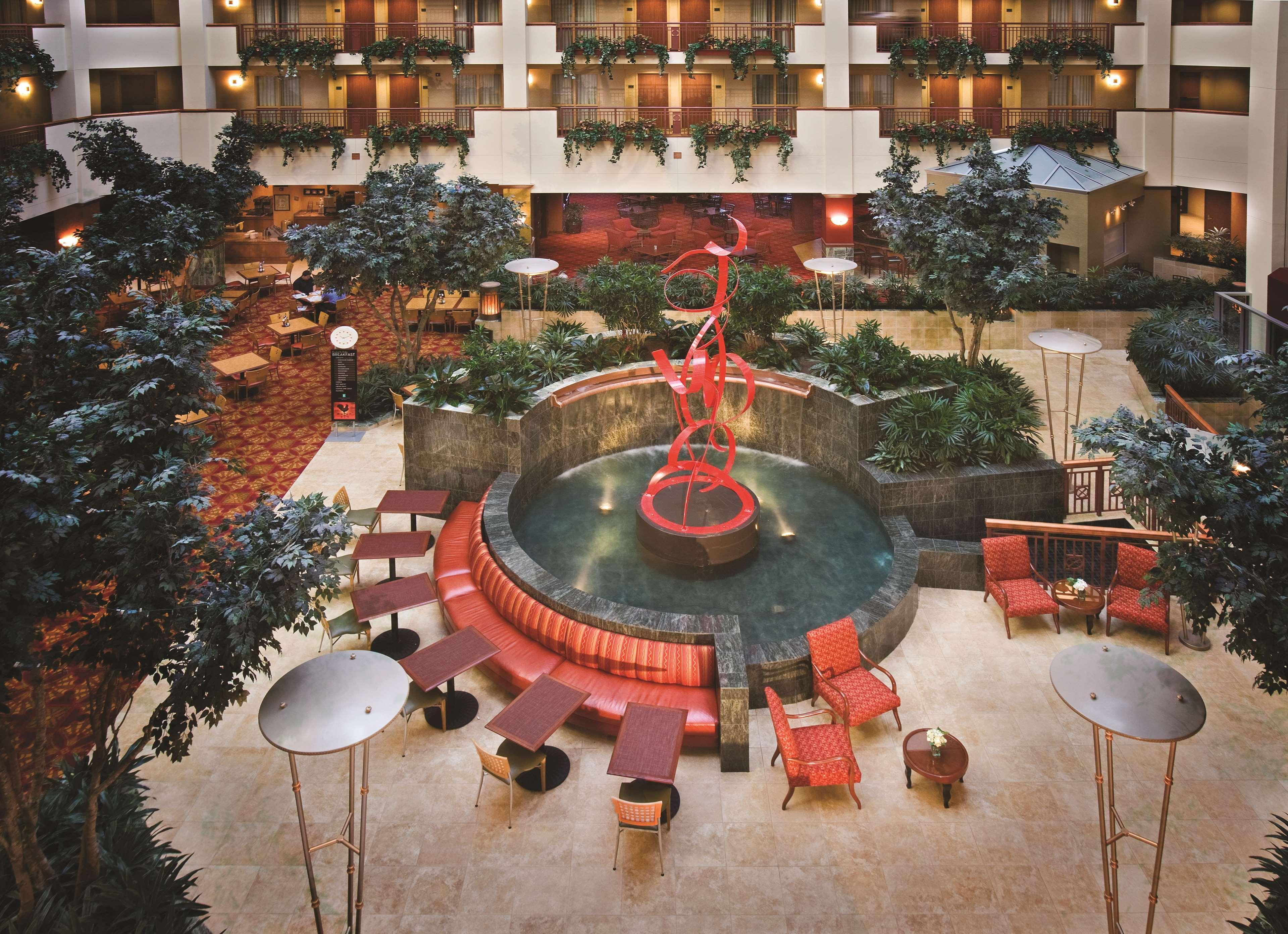 Embassy Suites Northwest Arkansas - Hotel, Spa & Convention Center Rogers Bagian luar foto
