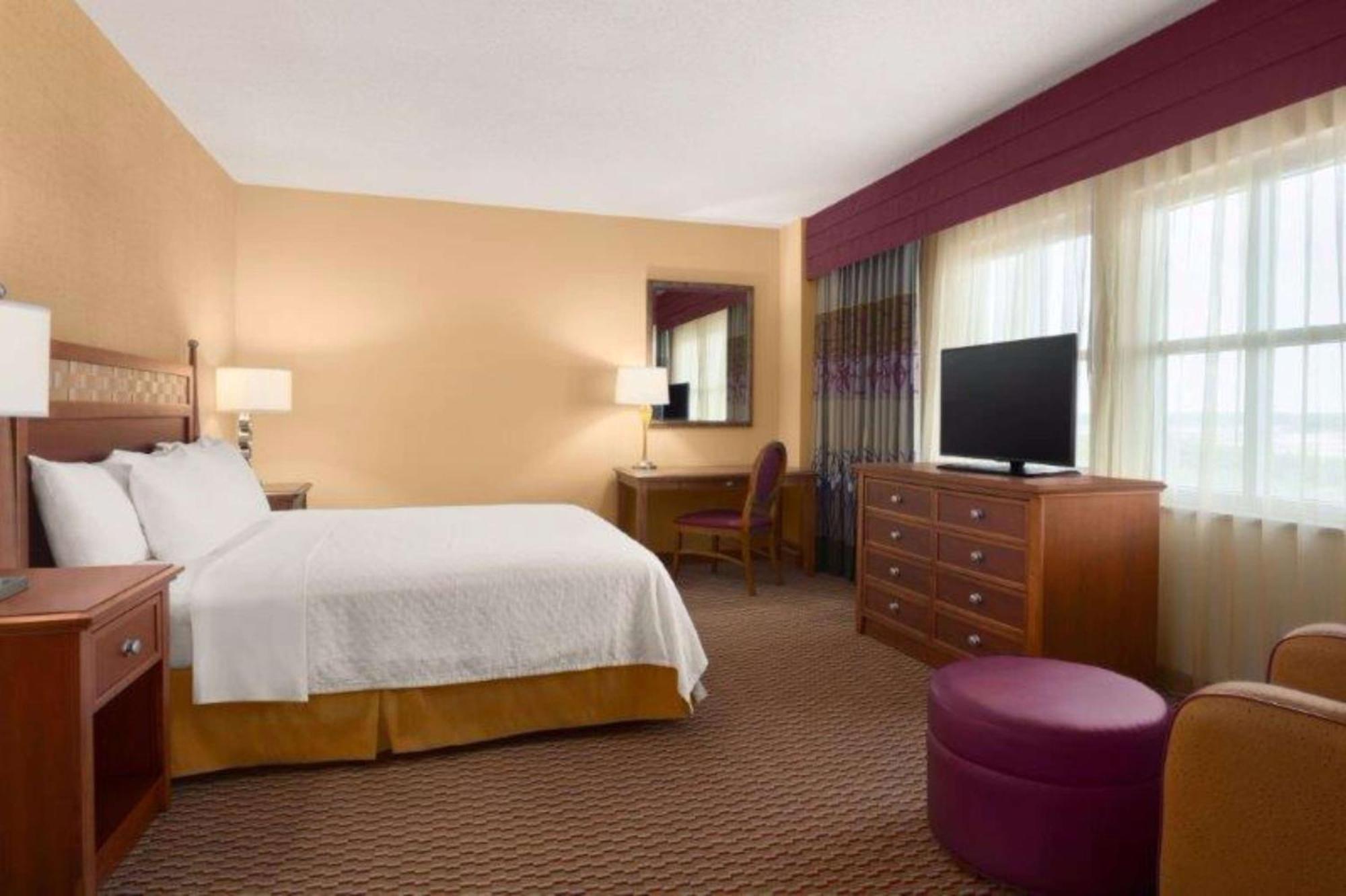 Embassy Suites Northwest Arkansas - Hotel, Spa & Convention Center Rogers Bagian luar foto